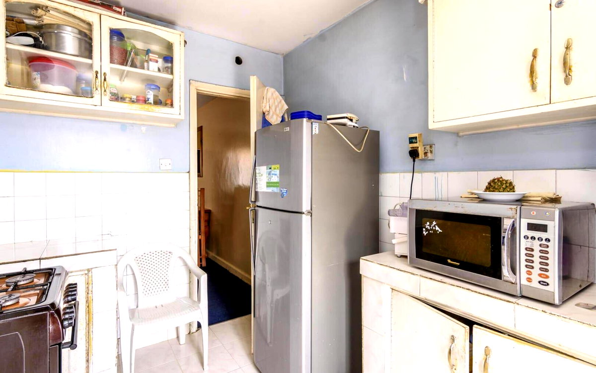 4BR Townhouse with Versatile Downstairs Room - South B