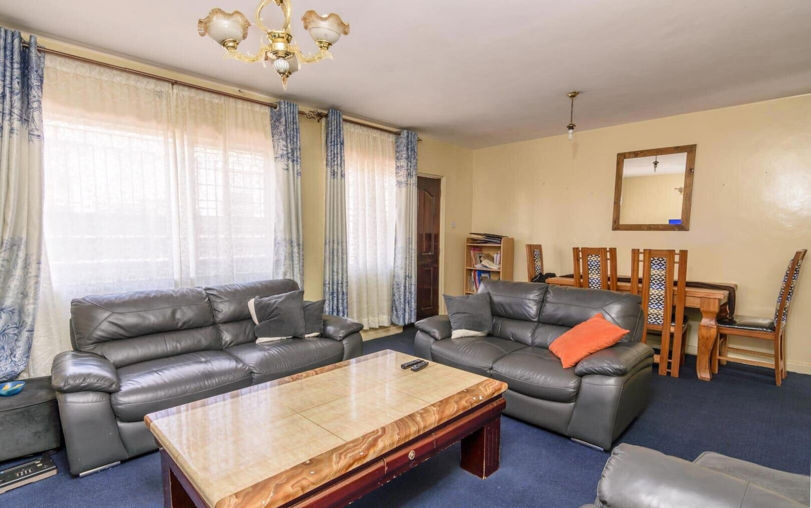 4BR Townhouse with Versatile Downstairs Room - South B