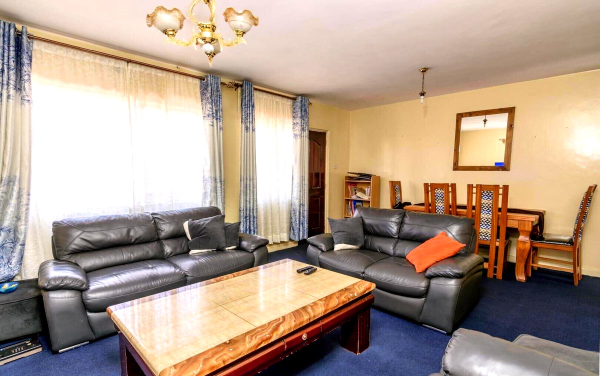 4BR Townhouse with Versatile Downstairs Room - South B