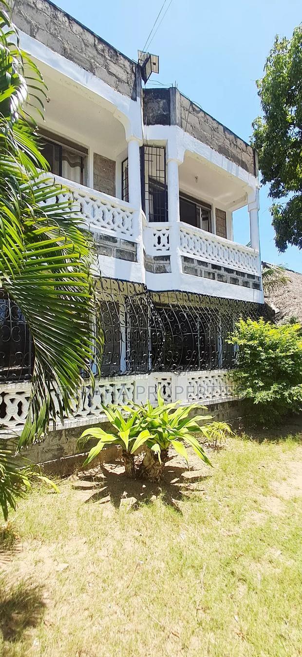 For Sale 9 Rooms Resort Mtwapa