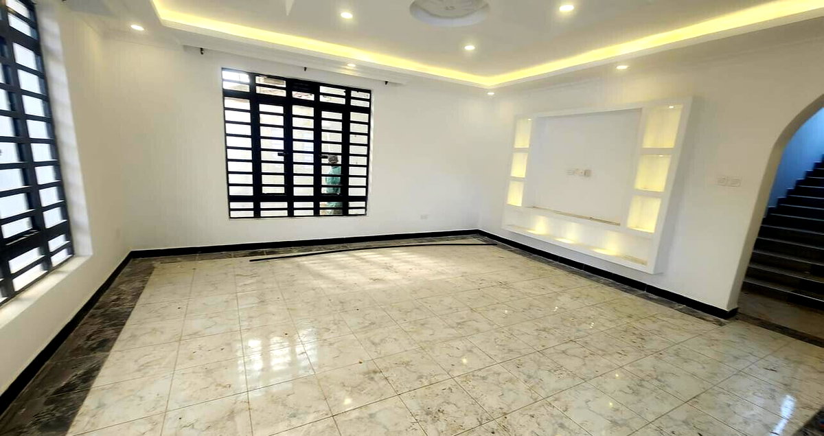 5BR All-Ensuite Flat Roof with DSQ & Ready Title - Membley