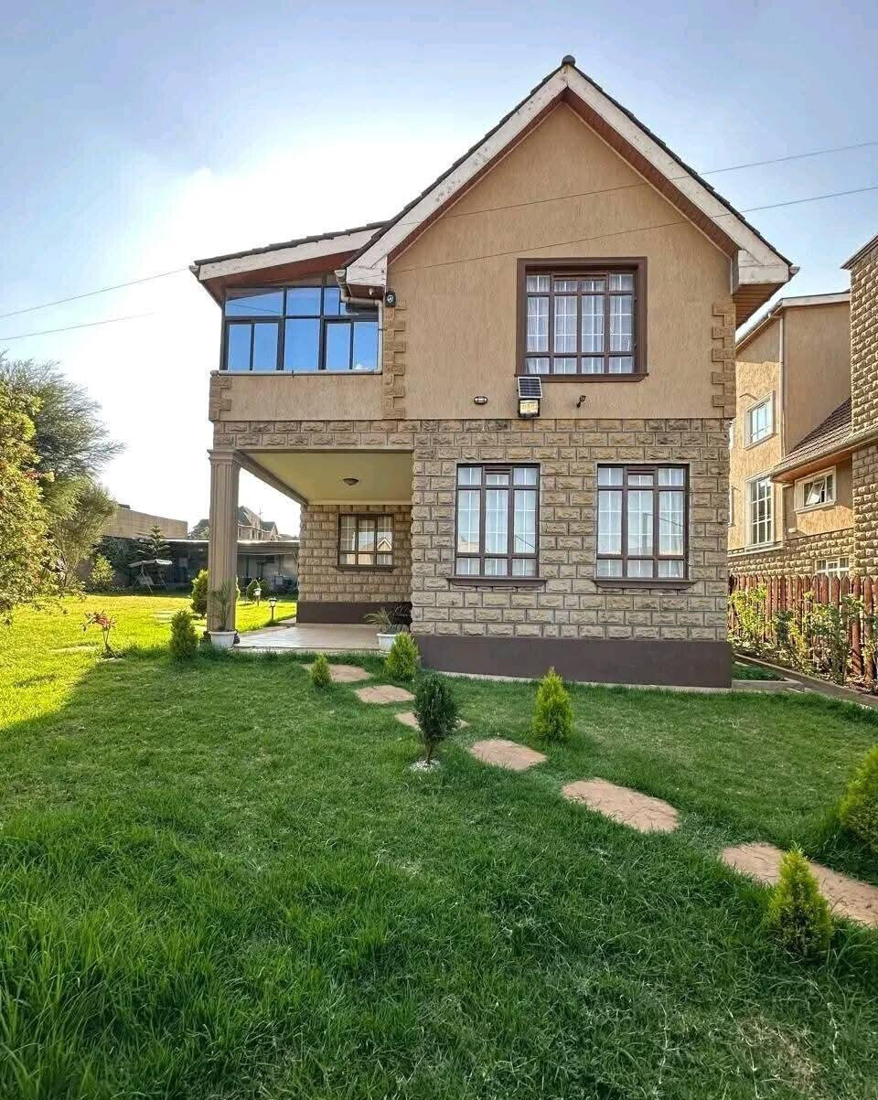 4BR All-Ensuite Corner Townhouse with Solar & Borehole - Kibiku