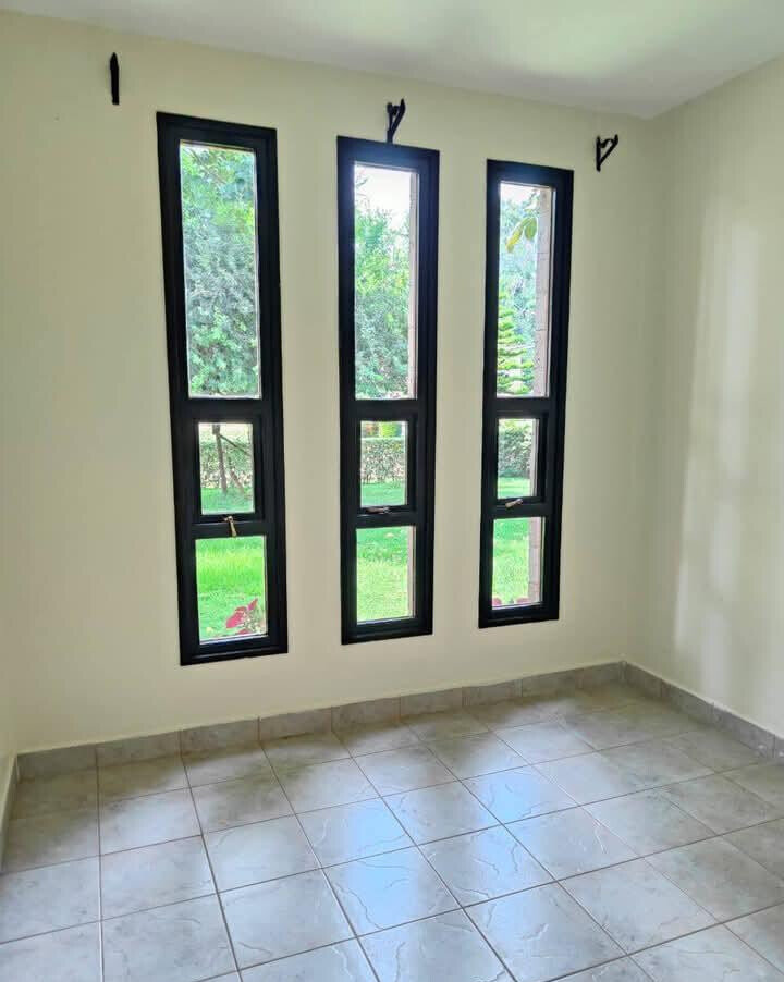5-Ensuite Townhouse with Man-Made Dam & Clubhouse – Karen