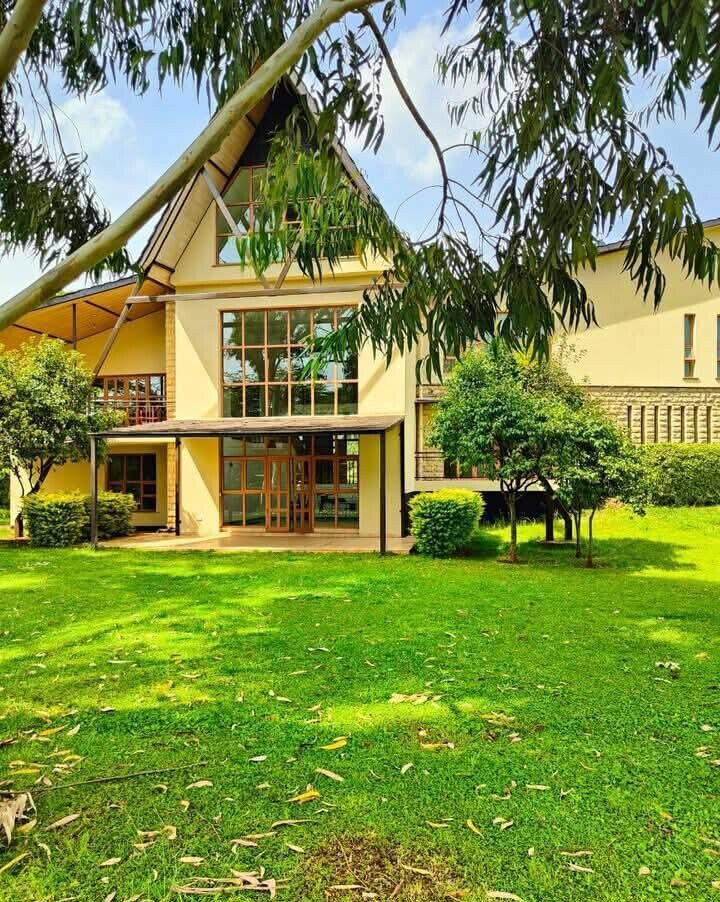 5-Ensuite Townhouse with Man-Made Dam & Clubhouse – Karen