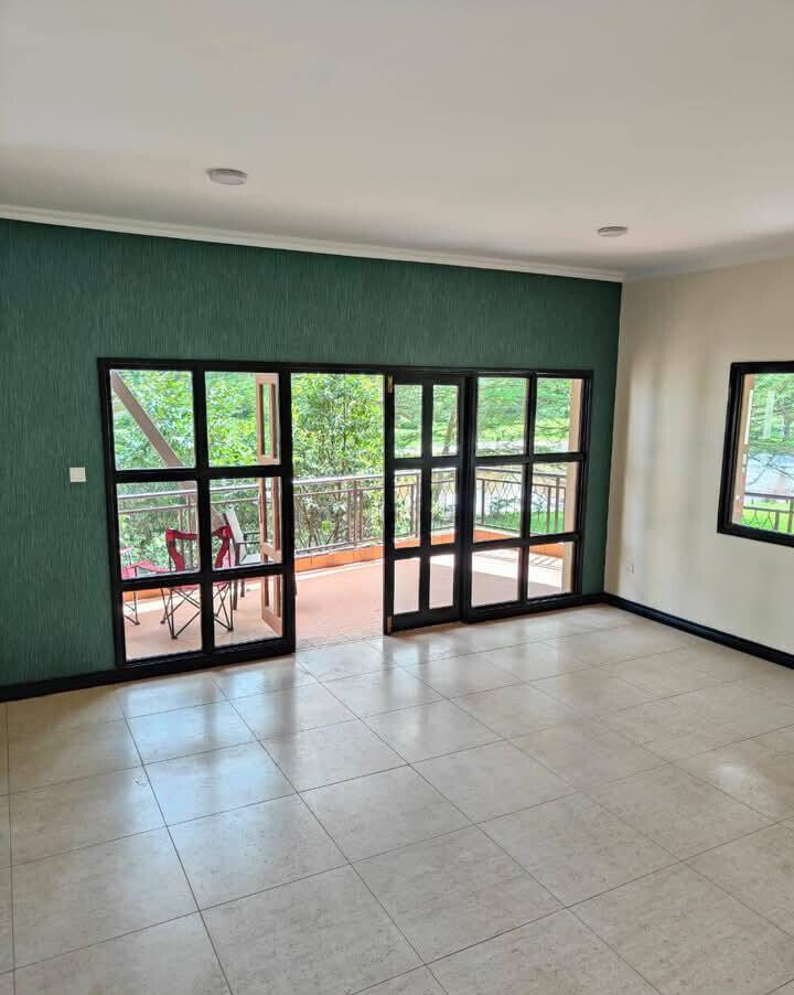 5-Ensuite Townhouse with Man-Made Dam & Clubhouse – Karen