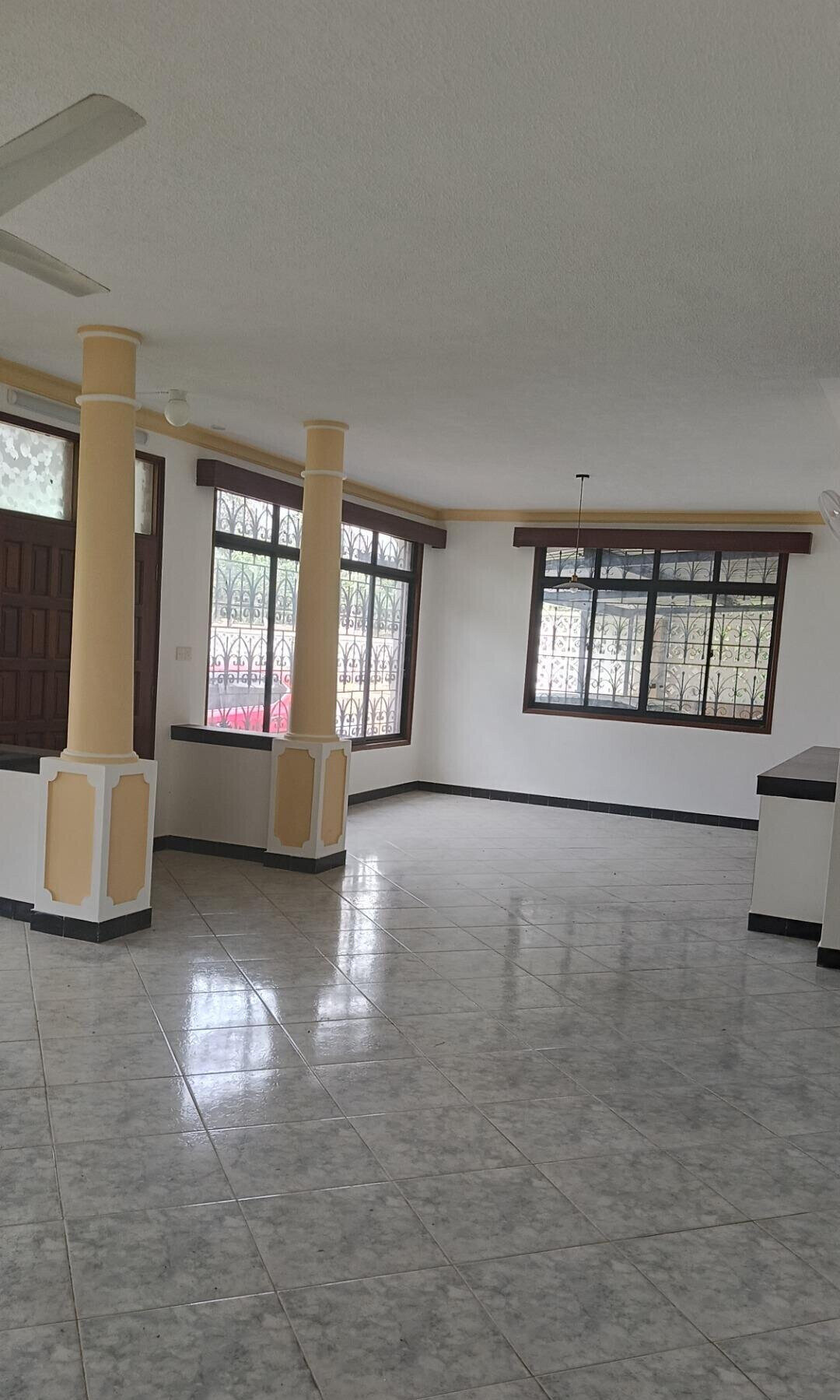 Pet Friendly 5BR on 0.15 Acre