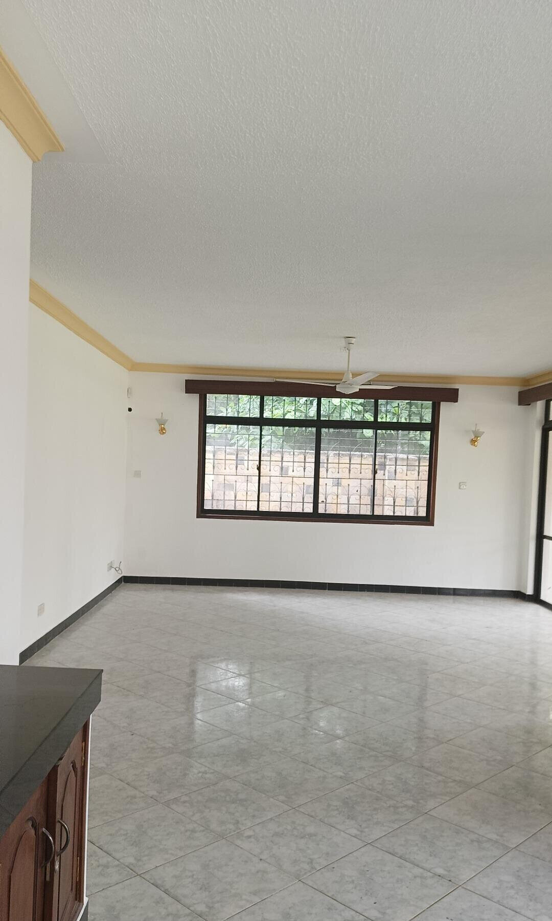Pet Friendly 5BR on 0.15 Acre