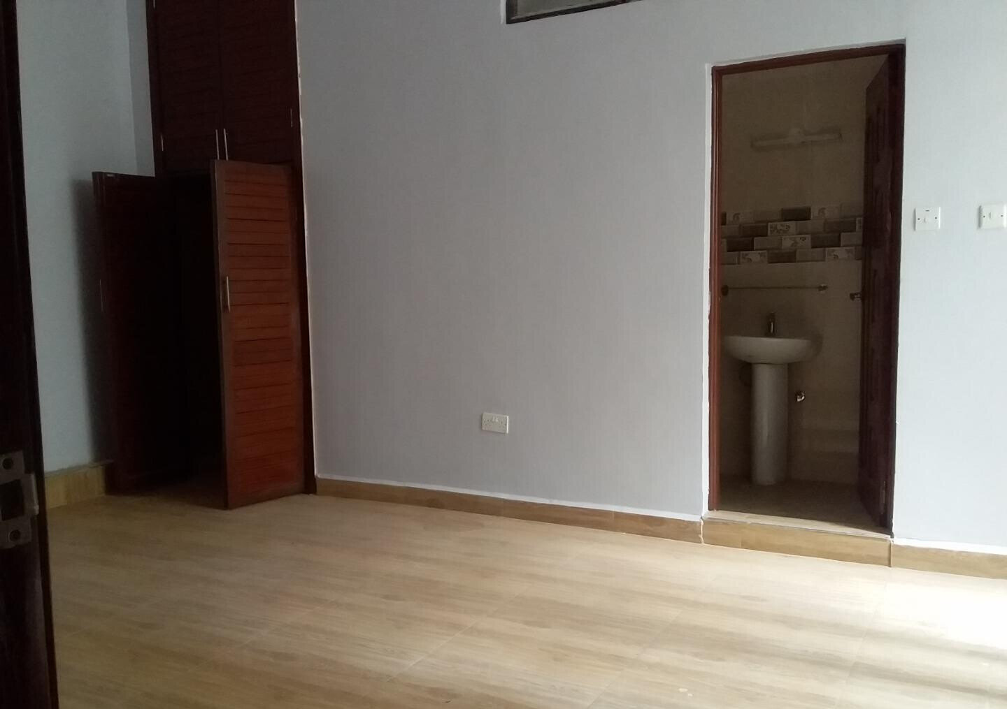 8-Bedroom Townhouse with 30,000L Water Tank – Langata