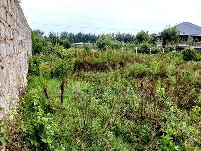 Distress Deal! Redsoil Eighth Acre Prime Plot in Ngong - Image 1