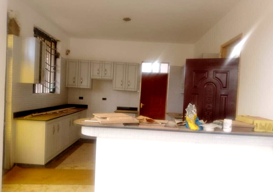 5BR All-Ensuite Townhouse with Study & Rooftop Gym - Thogoto