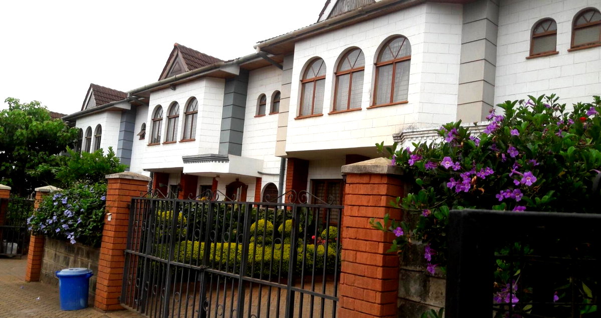4-Ensuite Townhouse with DSQ & Private Garden - Westlands