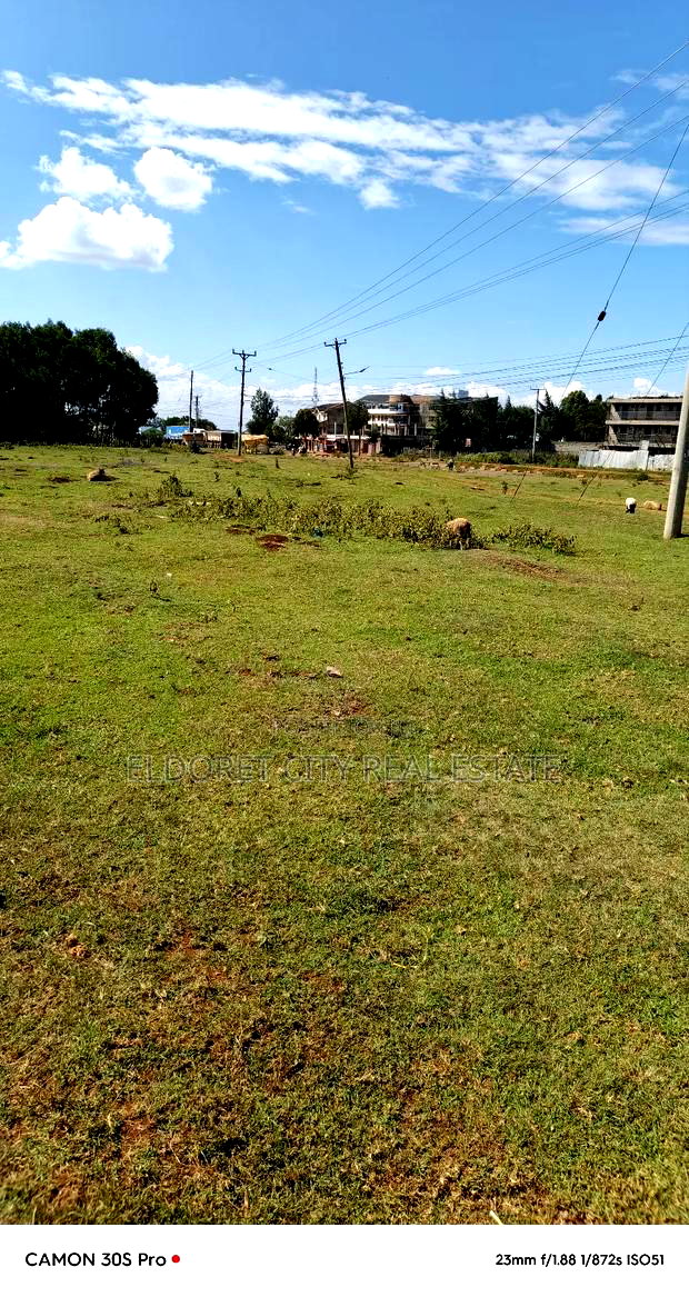 1/8 Plot Annex Touching Tarmac With Title