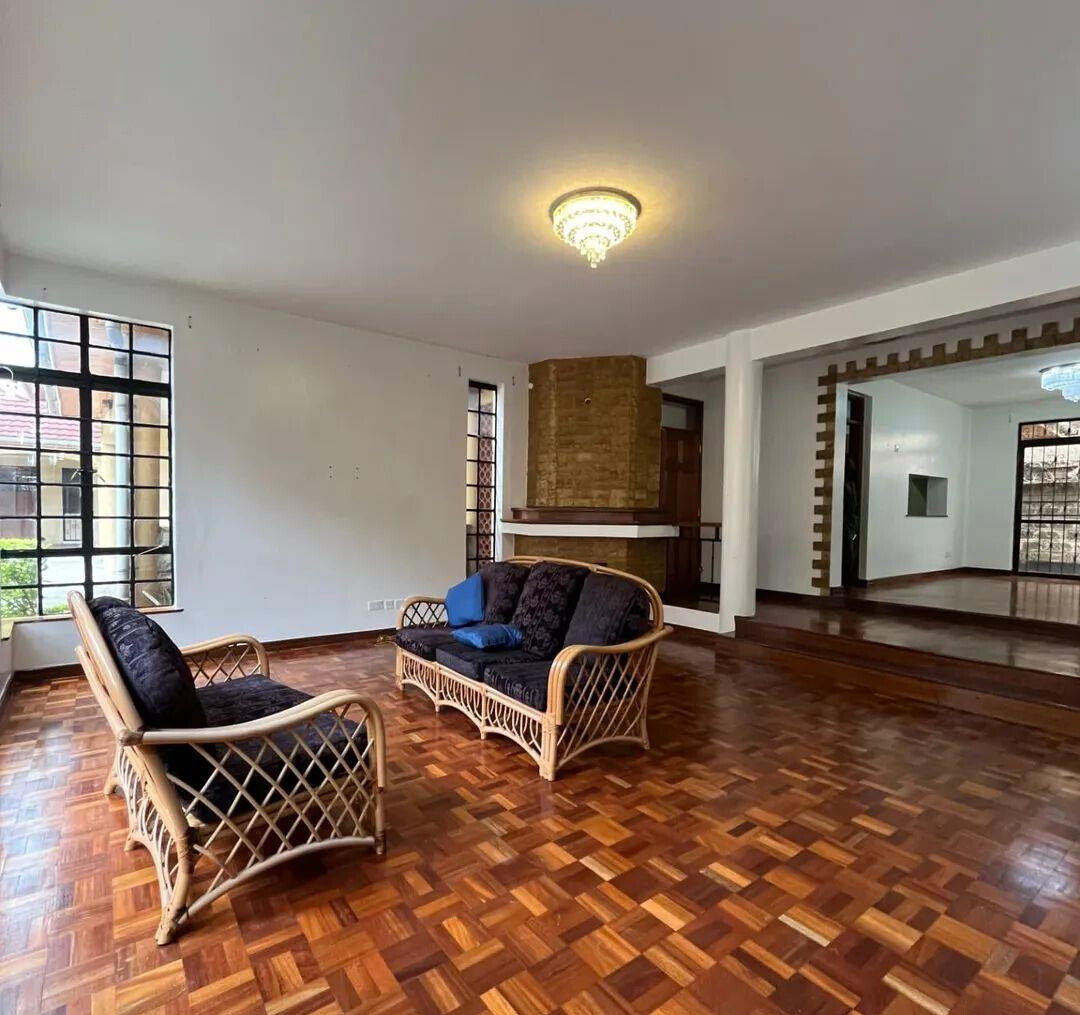 5BR All-Ensuite Townhouse with 2 DSQs & Pet-Friendly Compound - Kileleshwa