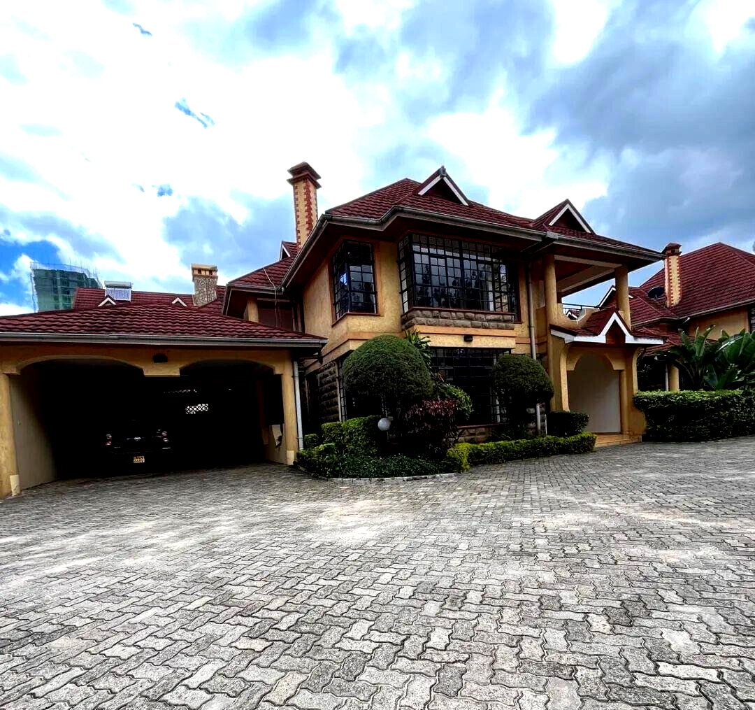 5BR All-Ensuite Townhouse with 2 DSQs & Pet-Friendly Compound - Kileleshwa