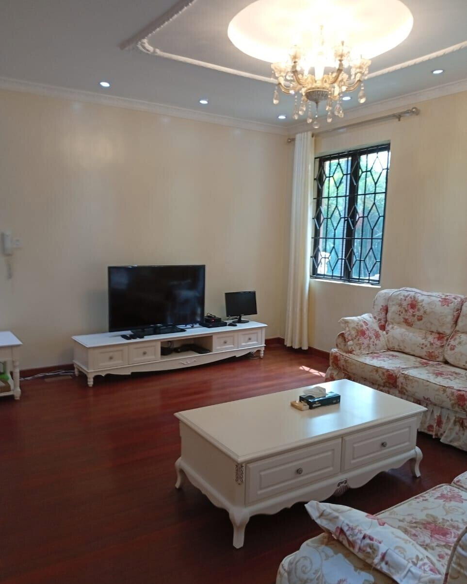 5-Ensuite Townhouse with Bulletproof Doors & Pool - Gigiri