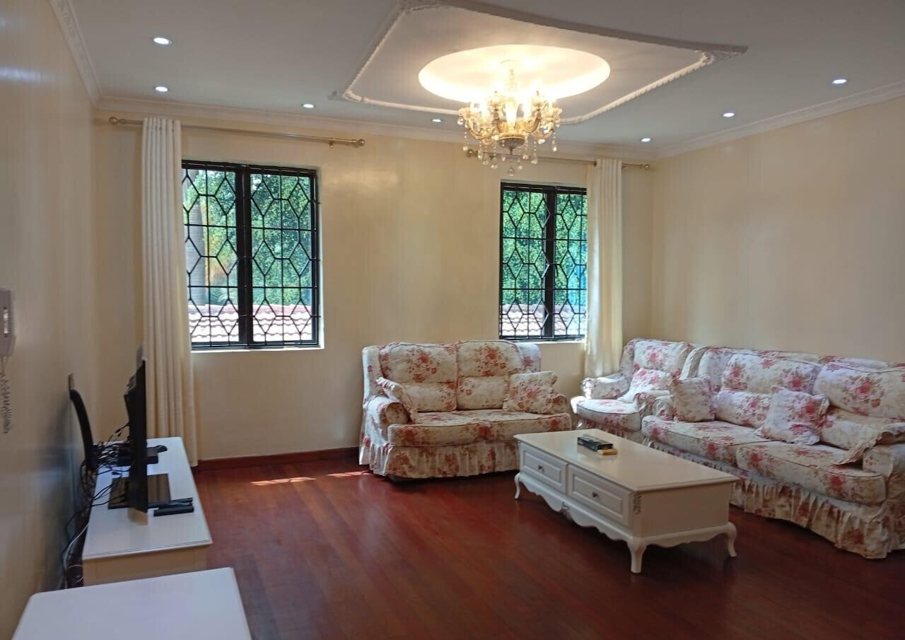 5-Ensuite Townhouse with Bulletproof Doors & Pool - Gigiri