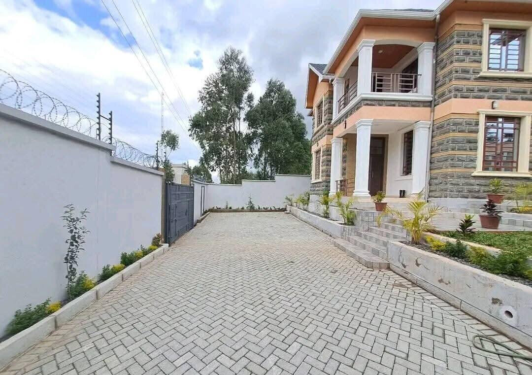 4BR All-Ensuite Villa with DSQ & Home Office - Ngong