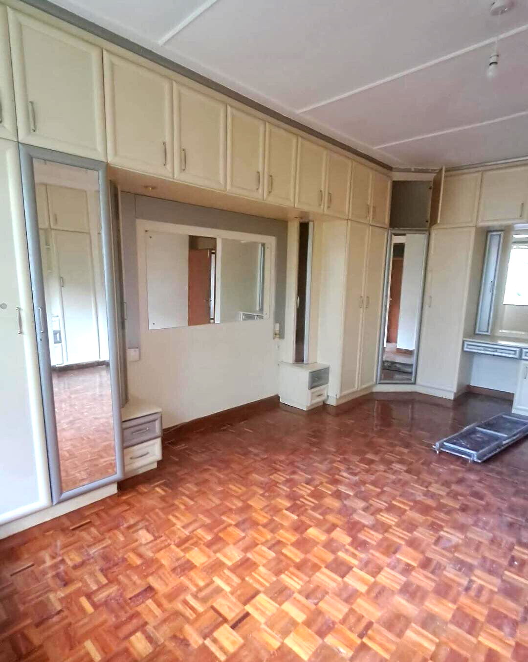 4BR Townhouse with Staff Quarters & Private Garden - Kilimani