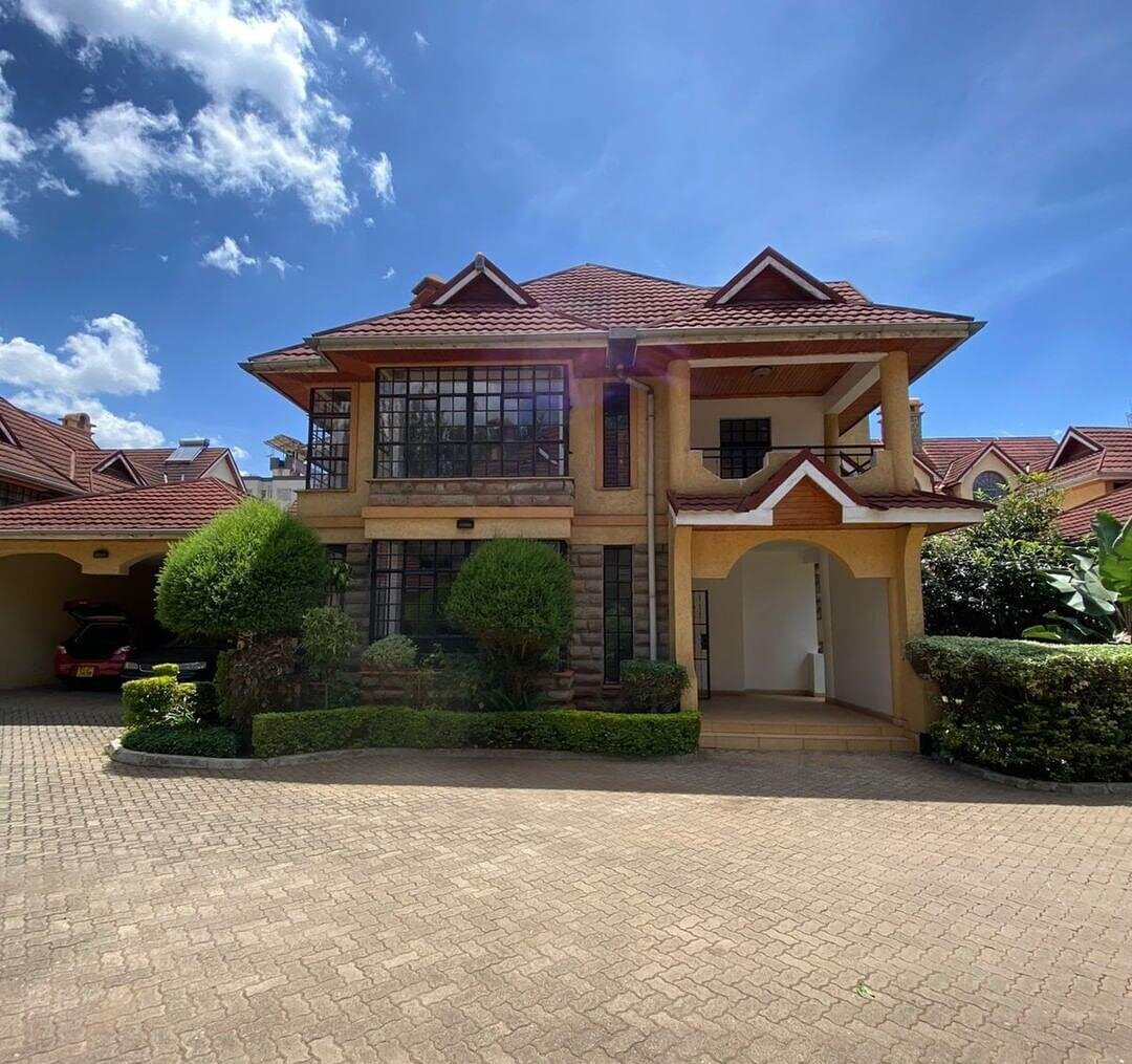 5BR All-Ensuite Townhouse with Attic Study & Fireplace - Kileleshwa