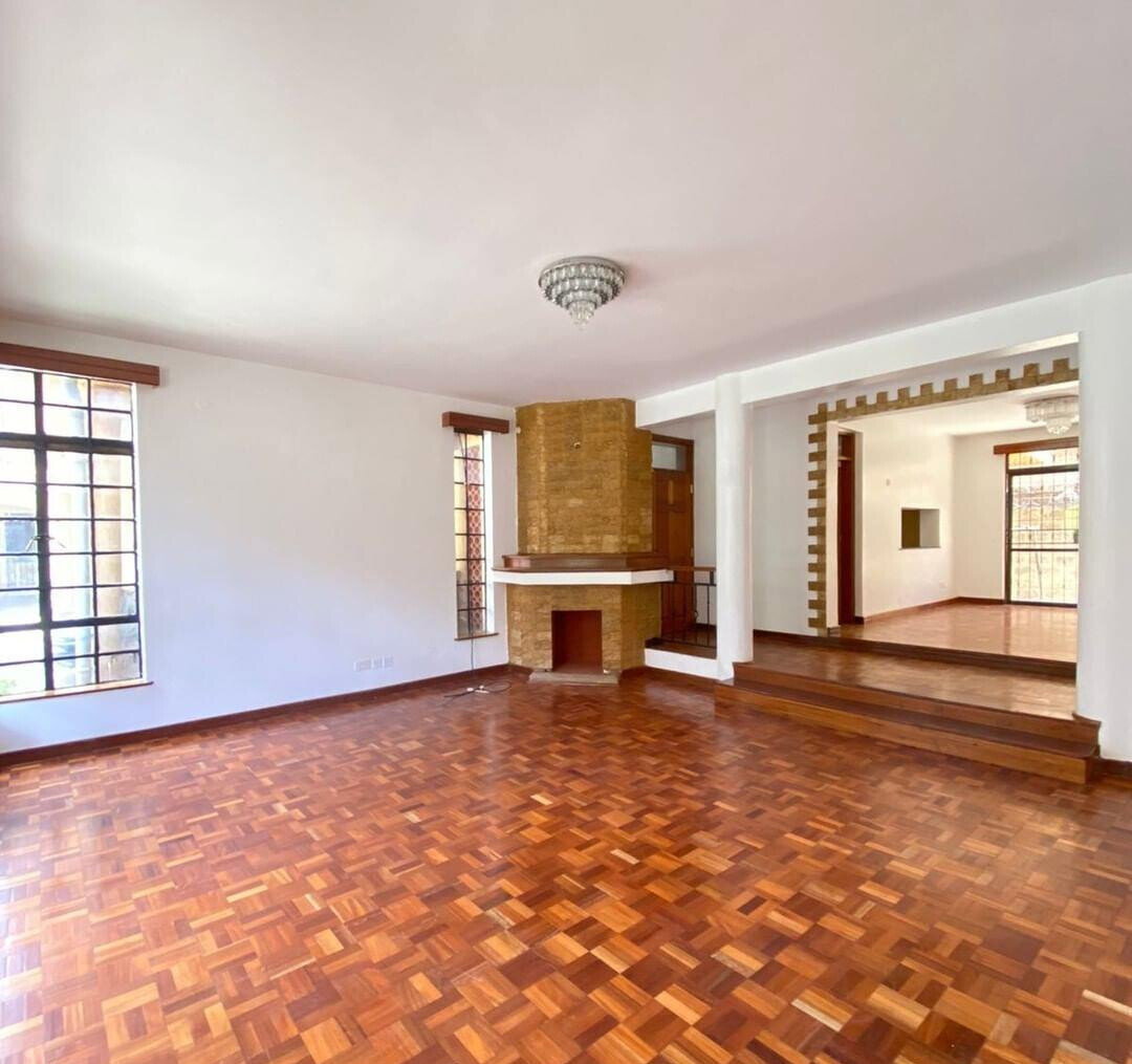 5BR All-Ensuite Townhouse with Attic Study & Fireplace - Kileleshwa
