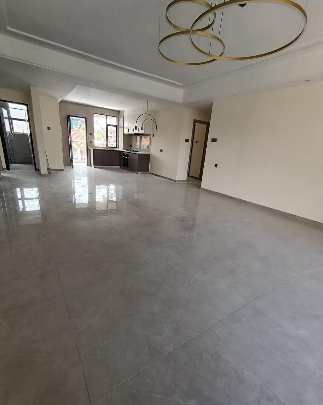 3BR with Pool, Gym & 10 High-Speed Lifts - Kilimani