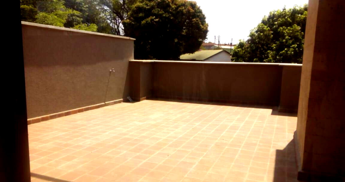4-Ensuite Townhouse with Study & Backup Generator - Lavington