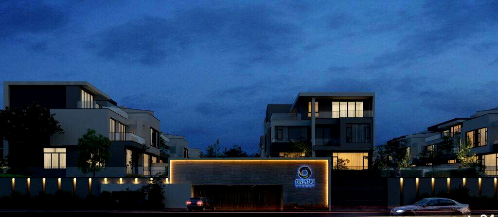 French-Inspired 5-Ensuite Villa with Solar Power - Lavington