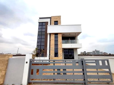 4bdrm Maisonette in Kamakis for sale - Image 10