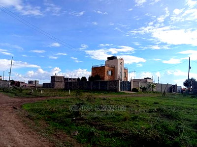 40* 80 Residential Plot in Kamakis on Sale - Image 1