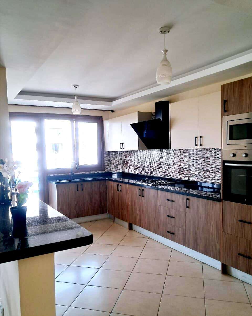 3BR All-Ensuite Townhouse with Heated Pool & Rooftop BBQ - Kileleshwa