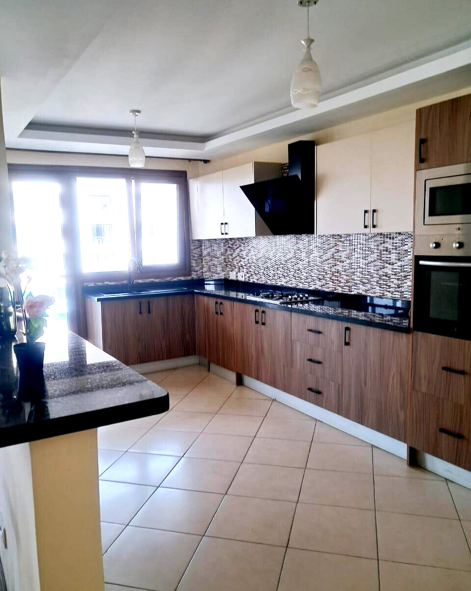 3BR All-Ensuite Townhouse with Heated Pool & Rooftop BBQ - Kileleshwa