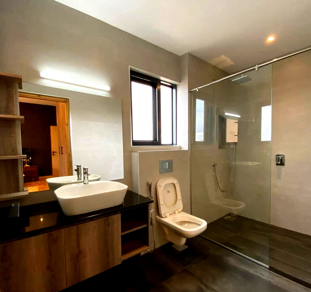 4BR All-Ensuite Townhouse with Generator & Steam Room – Langata