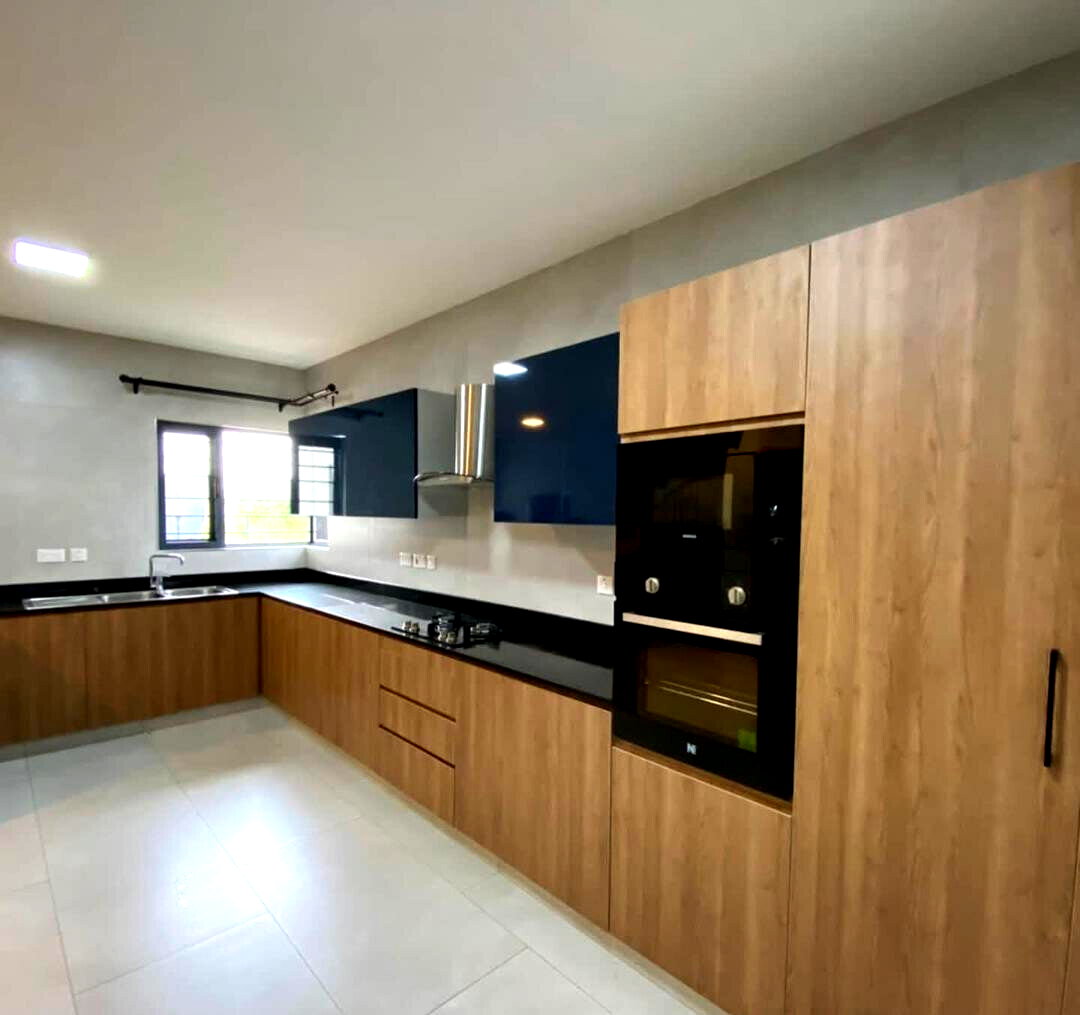 4BR All-Ensuite Townhouse with Generator & Steam Room – Langata