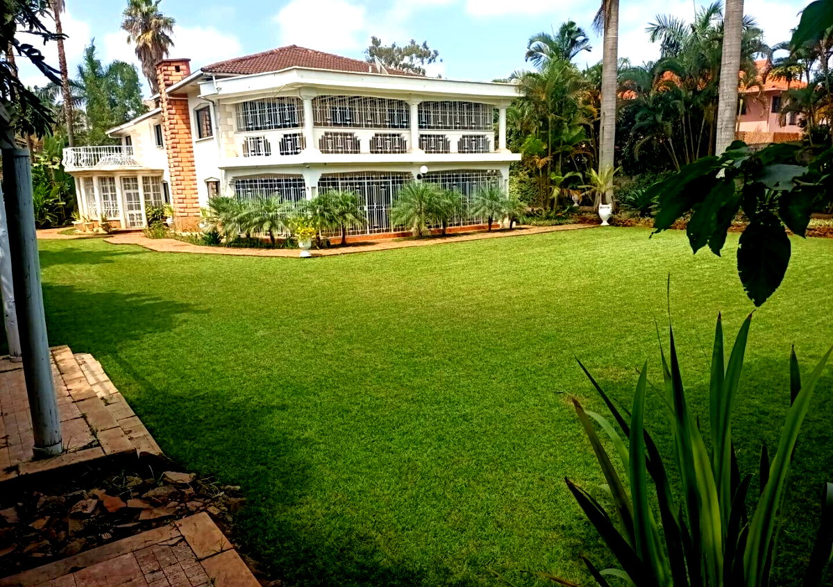 0.8-Acre Estate with Pool, Guest Houses & 24-Car Parking - Lavington