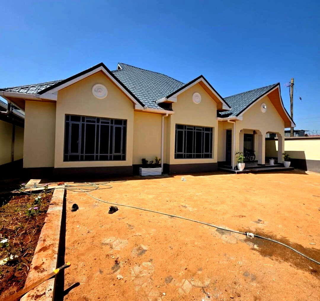 3BR All-Ensuite Townhouse with DSQ & Cabro Paved - Mugutha, Ruiru