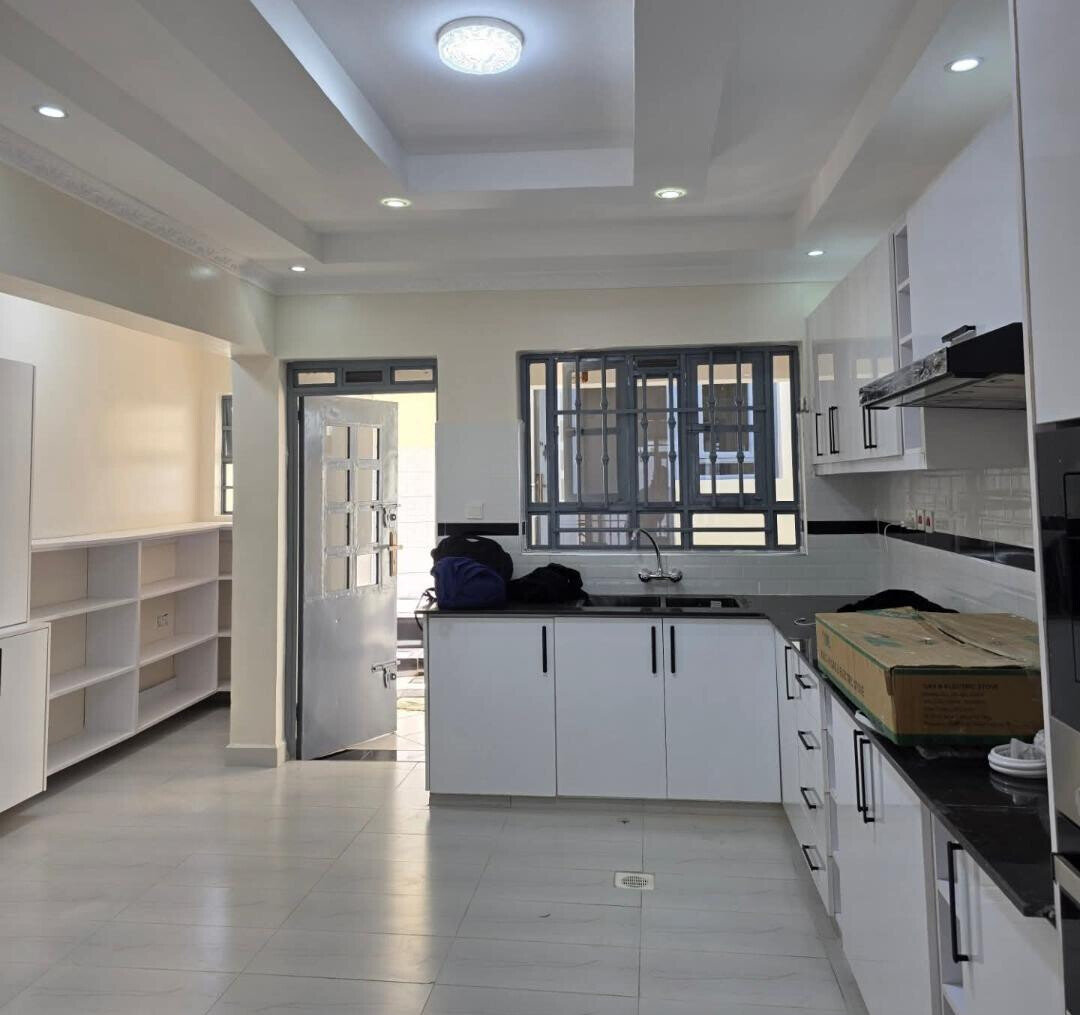 3BR All-Ensuite Townhouse with DSQ & Cabro Paved - Mugutha, Ruiru