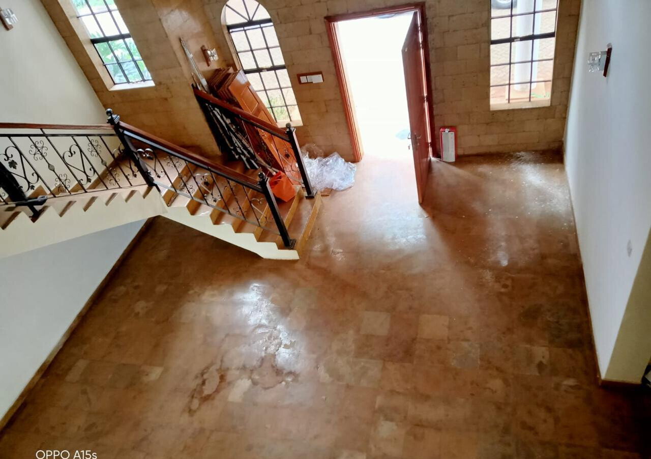 One-Acre 5BR Townhouse with Private Garden - Runda, Nairobi