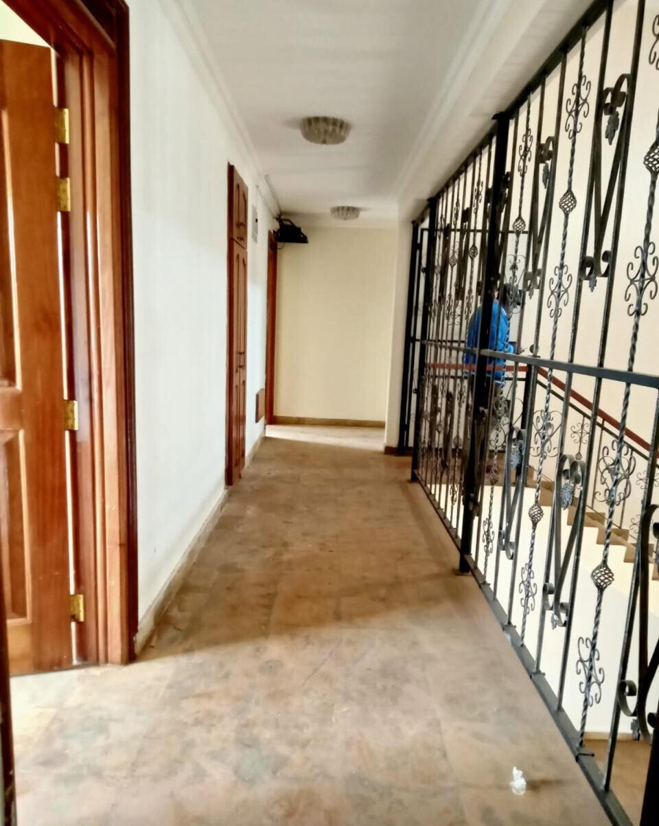 One-Acre 5BR Townhouse with Private Garden - Runda, Nairobi