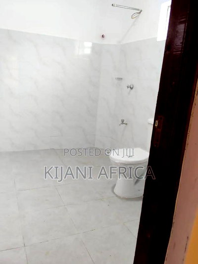 3bdrm Bungalow in Kitengela for sale - Image 6