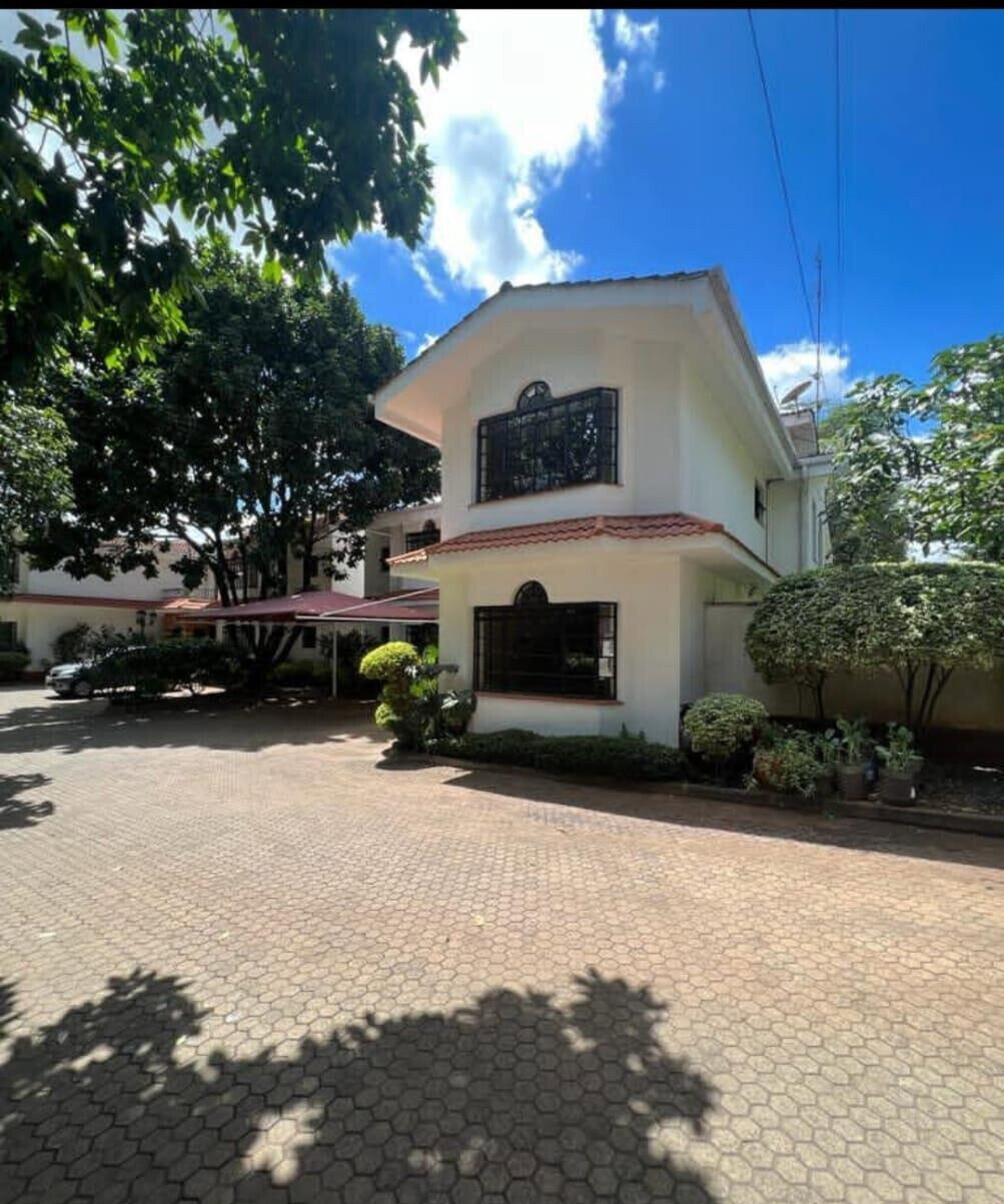 5-Bed Townhouse with Private Garden & Backup Generator - Lavington