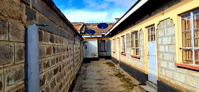 7bdrm Bungalow in Kapsoya Estate for sale - Image 2