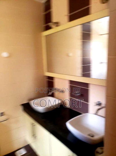 3bdrm Apartment in Yaya Centre, Kilimani for rent - Image 5