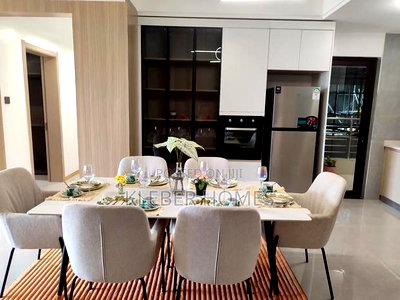 3bdrm Apartment in Riverside for sale - Image 1