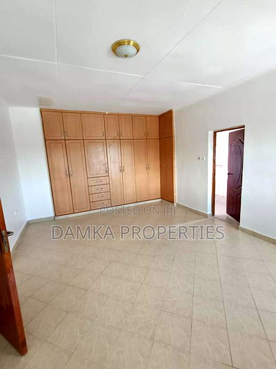 4bdrm Mansion in Nakuru Town East for sale - Image 11