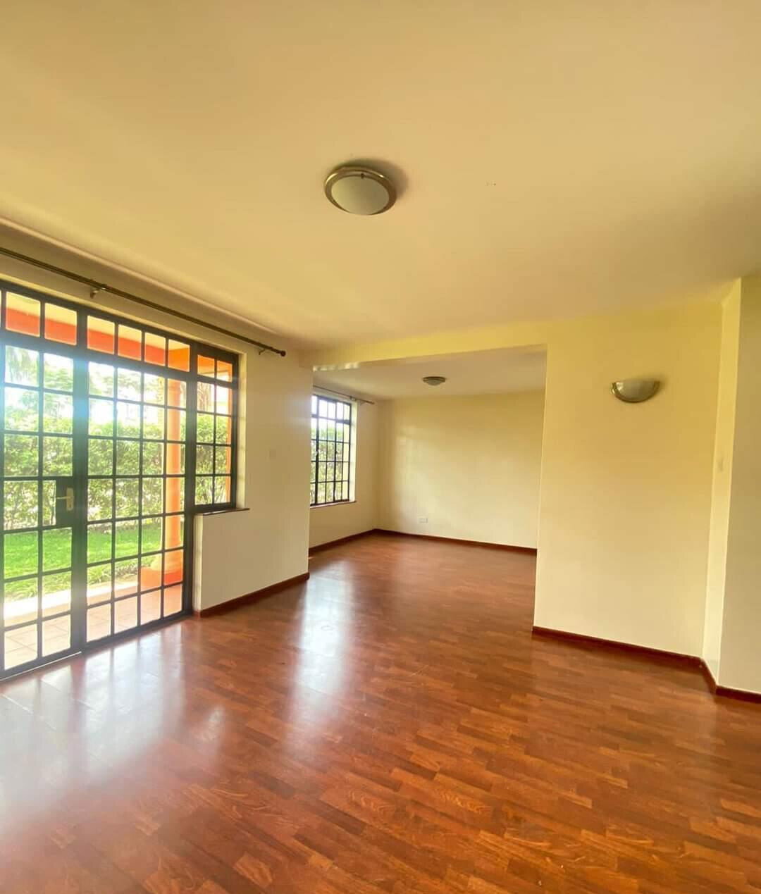 4BR Master En-Suite Villa with DSQ & Alarm - Ridgeways