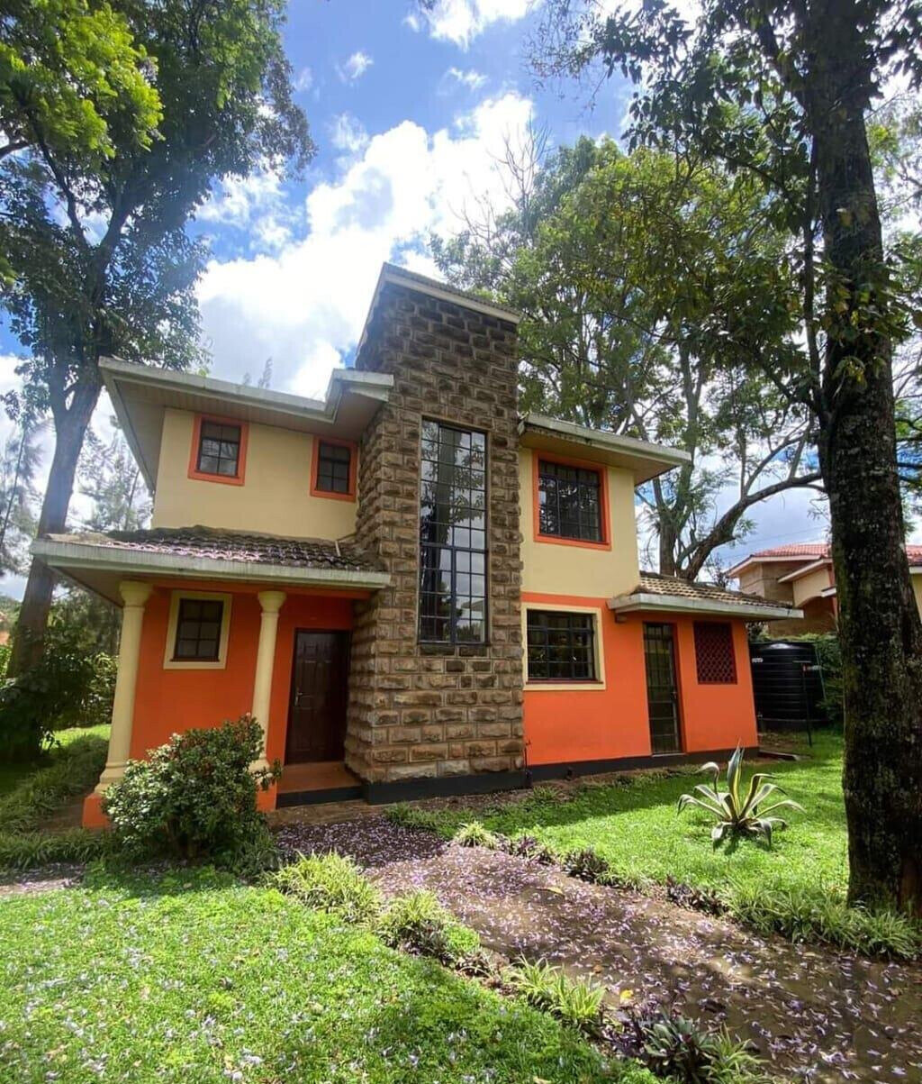 4BR Master En-Suite Villa with DSQ & Alarm - Ridgeways