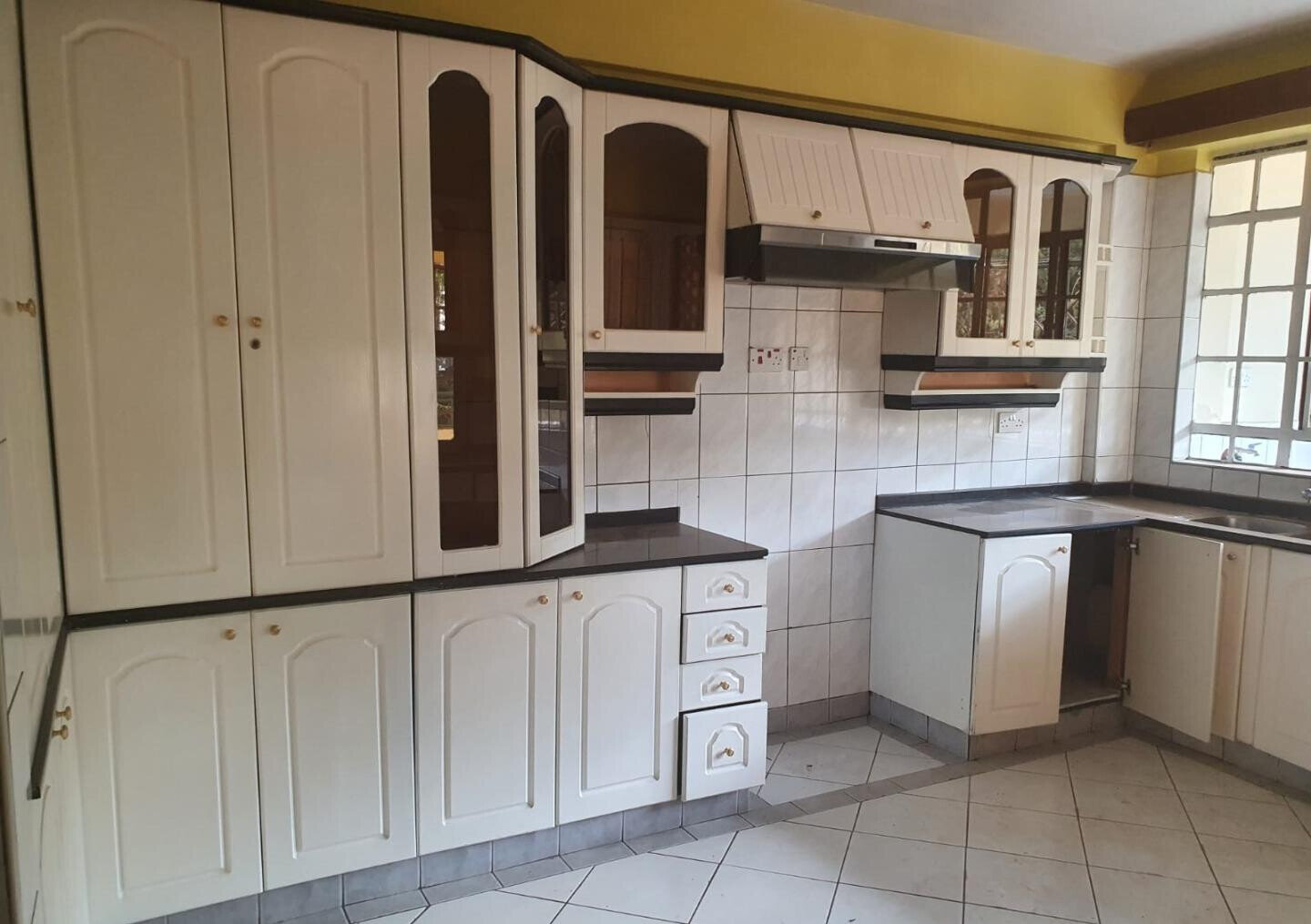 4BR All-Ensuite with Jacuzzi & DSQ - Kileleshwa