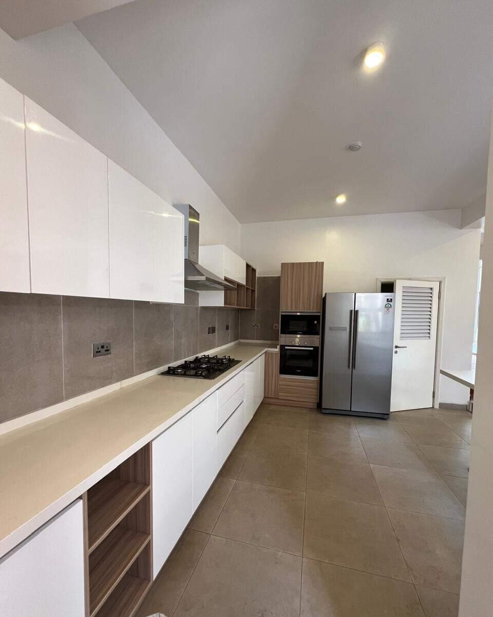 4-Ensuite Townhouse with Heated Pool & Gym - Lavington