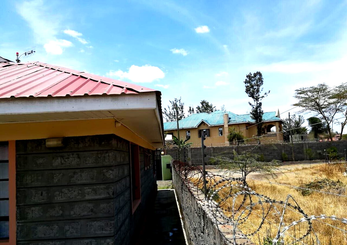 4BR Gated Townhouse with Mature Garden - Athi River