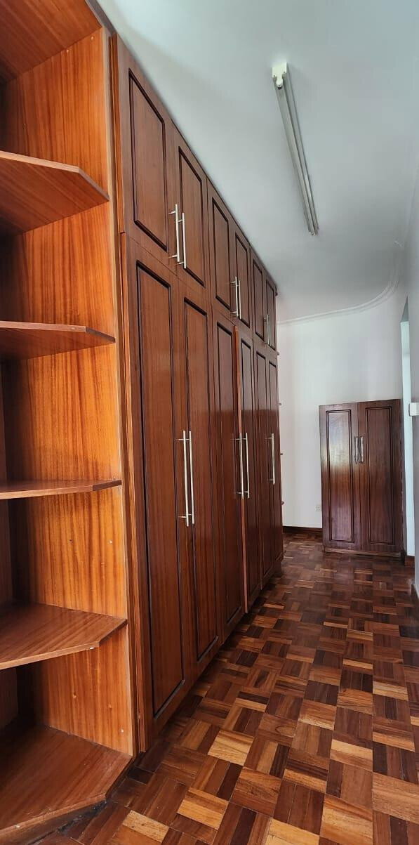 Homely 5-Bed Townhouse with DSQ in Lavington Gated Community